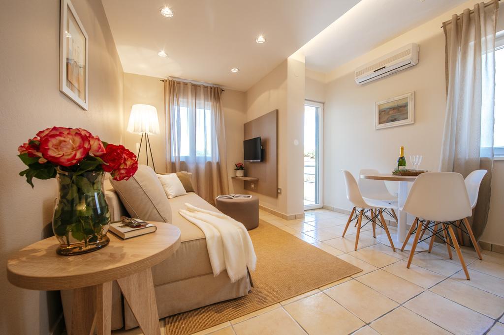Villa Mirakul Sukosan Room photo