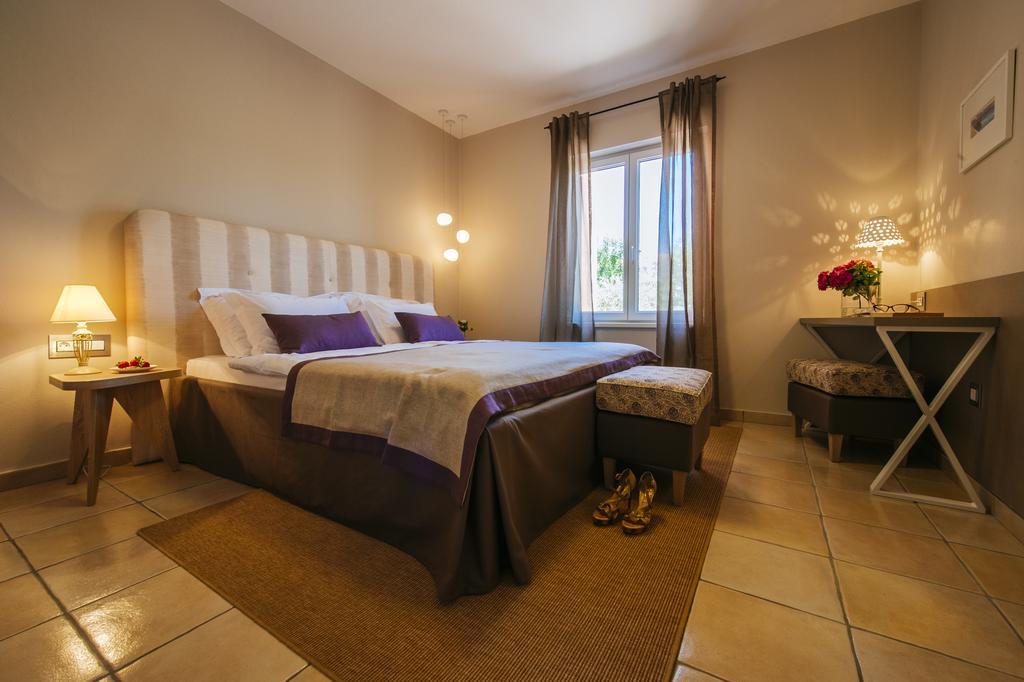 Villa Mirakul Sukosan Room photo